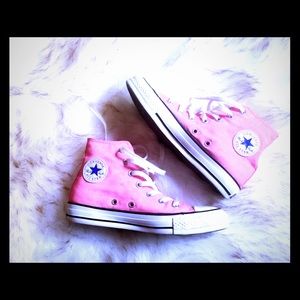 💖Hot pink converse🎀